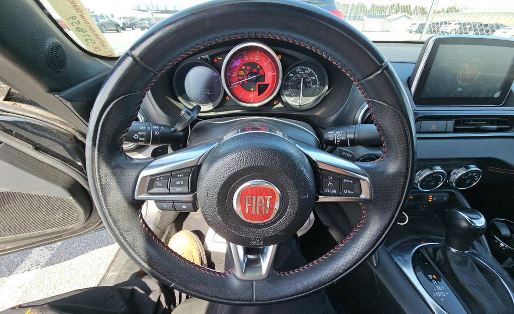 Used 2017 FIAT 124 Spider Abarth image 10