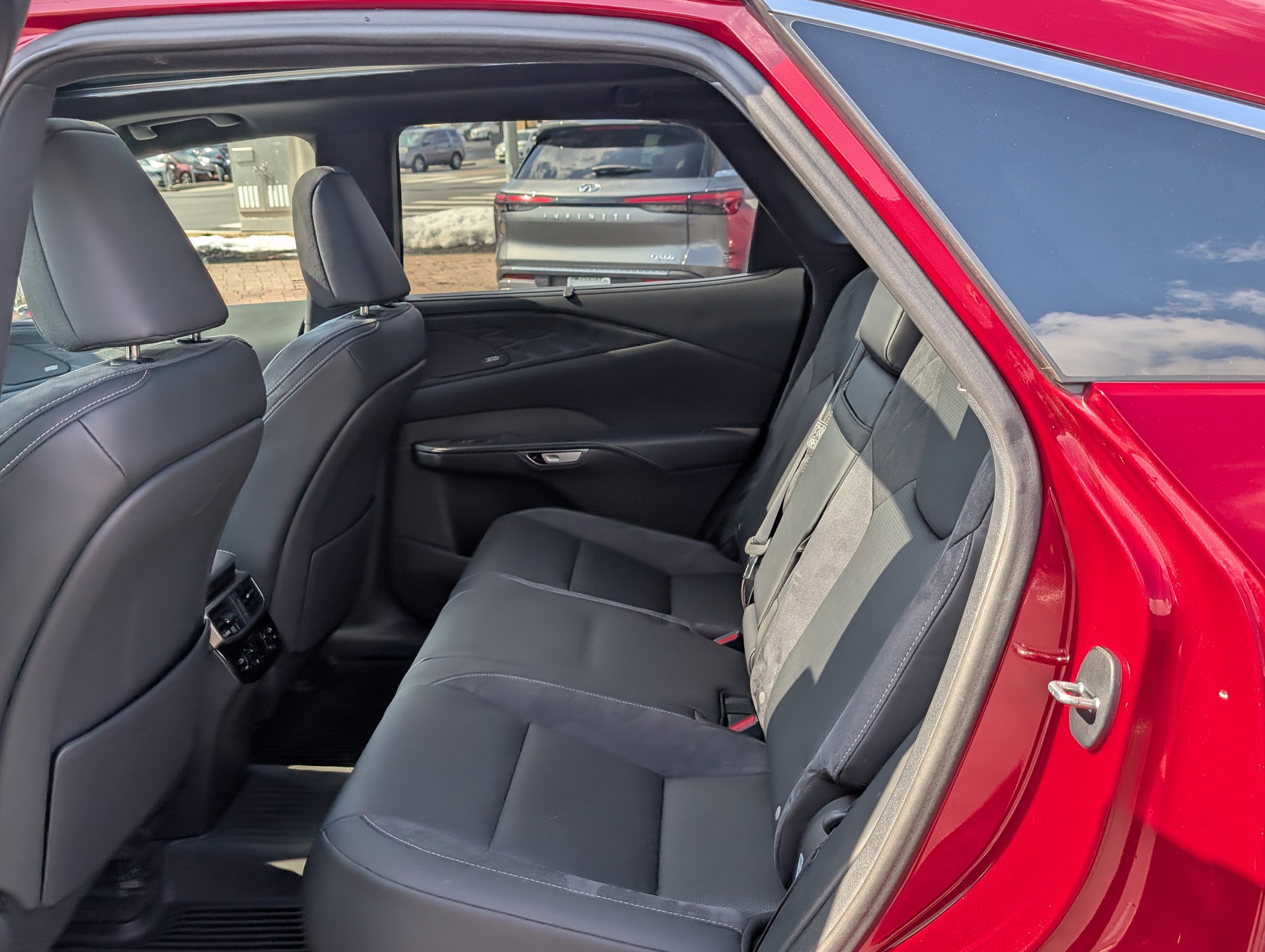 Used 2023 Lexus RX 350 w/ Cold Area Package image 15