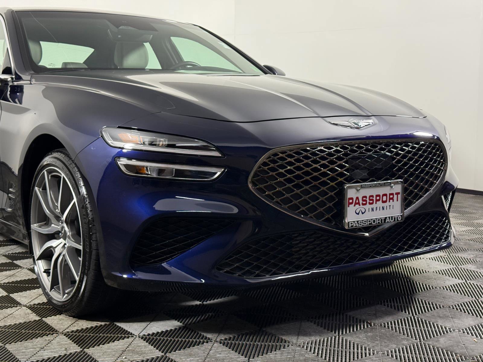 Used 2023 Genesis G70 3.3T image 4