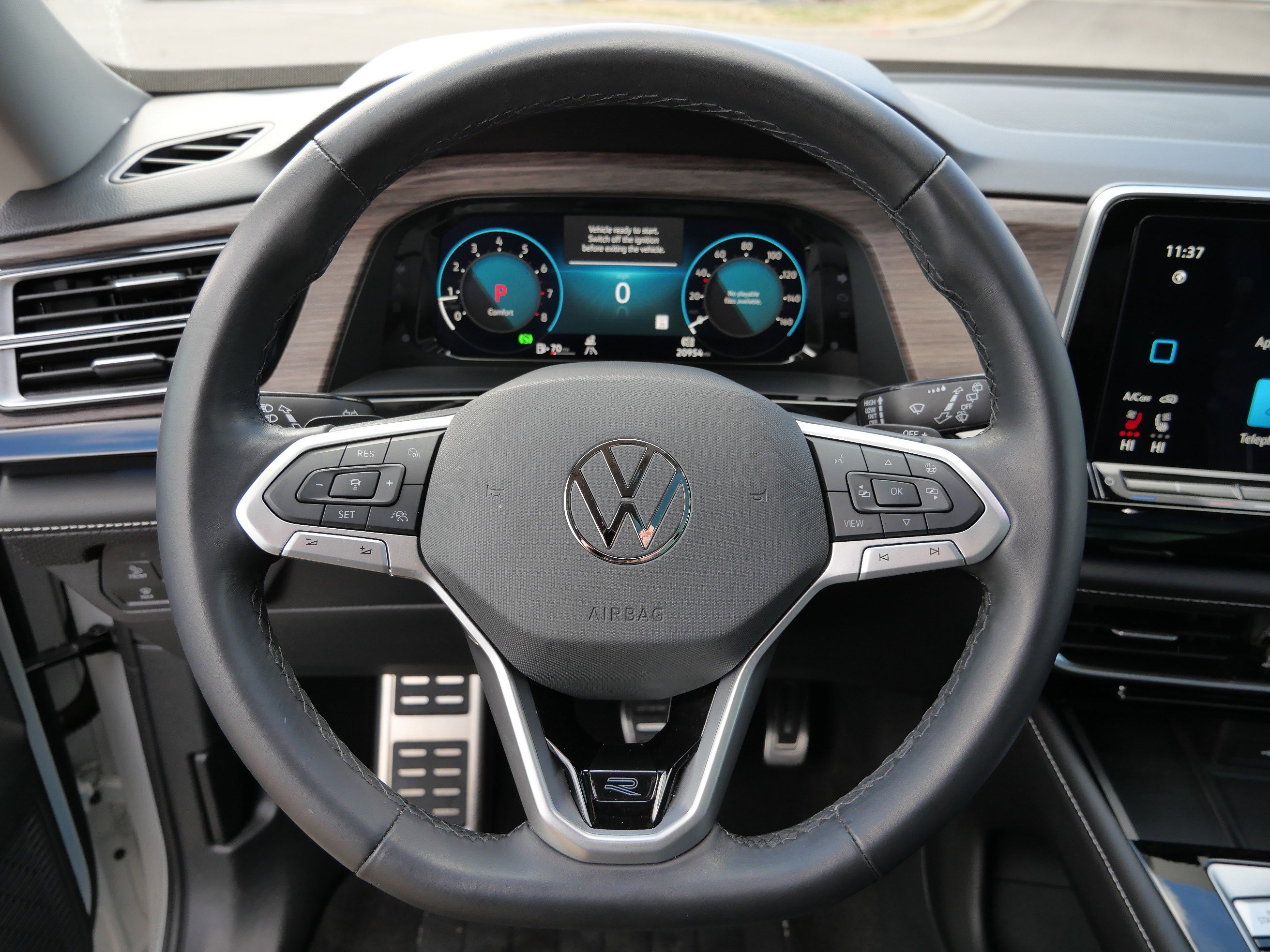 Certified 2024 Volkswagen Atlas SEL Premium R-Line image 26