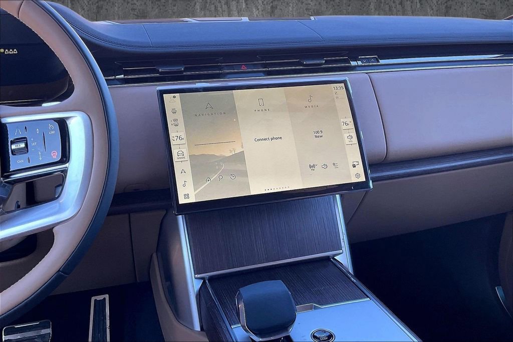 New 2026 Land Rover Range Rover SE image 6