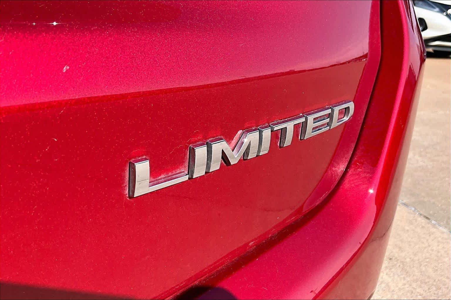 Used 2025 Jeep Compass Limited AWD/4WD image 10