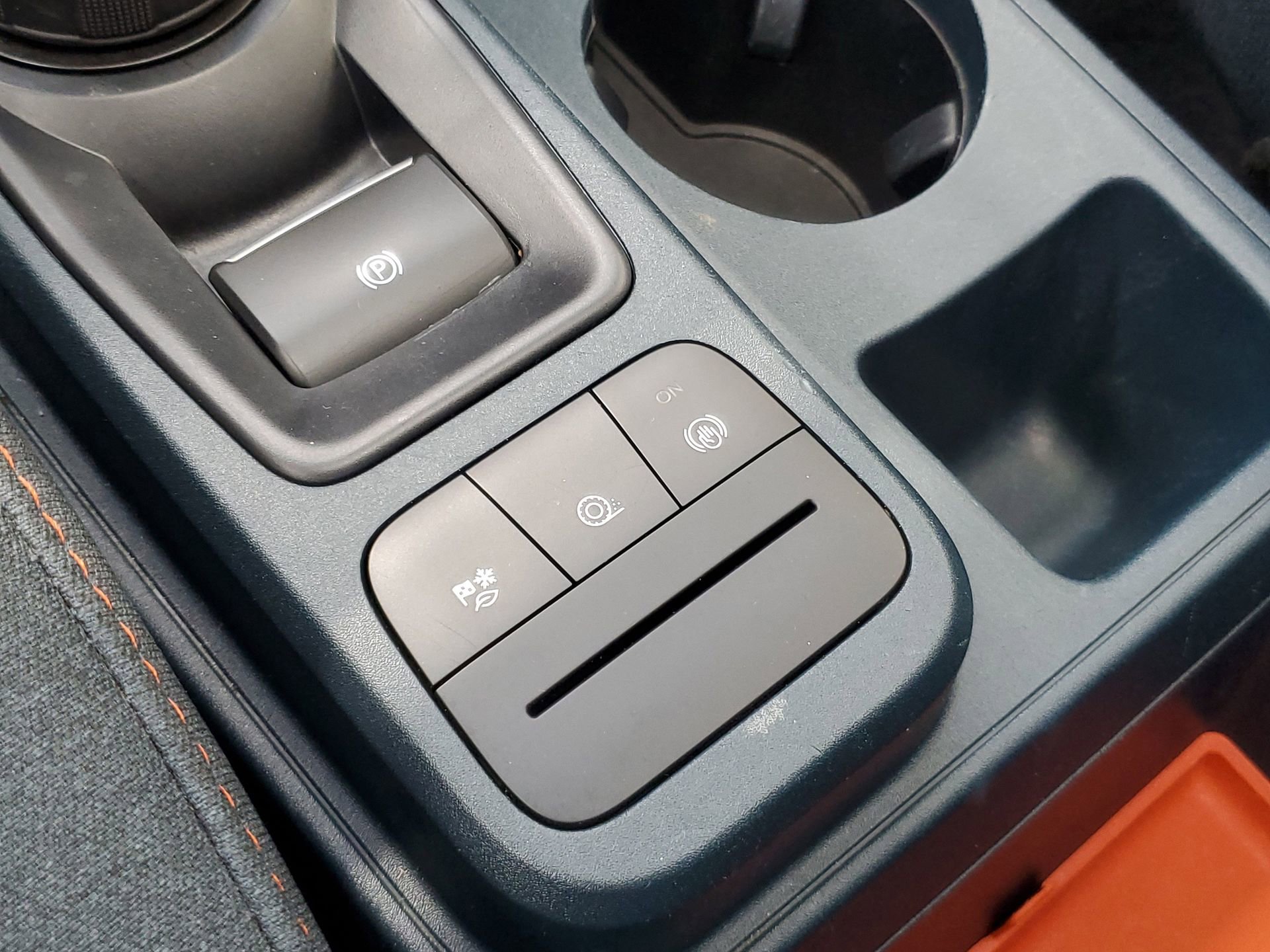 Used 2023 Ford Maverick XLT image 32