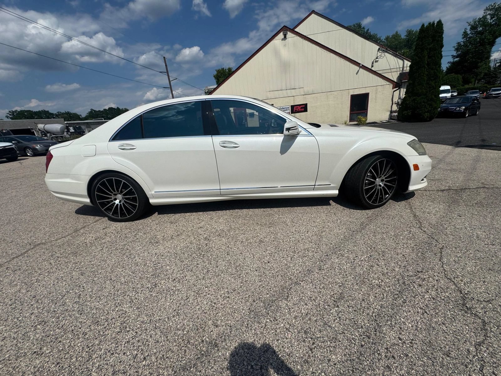 Used 2010 Mercedes-Benz S 550 w/ Sport Pkg image 5