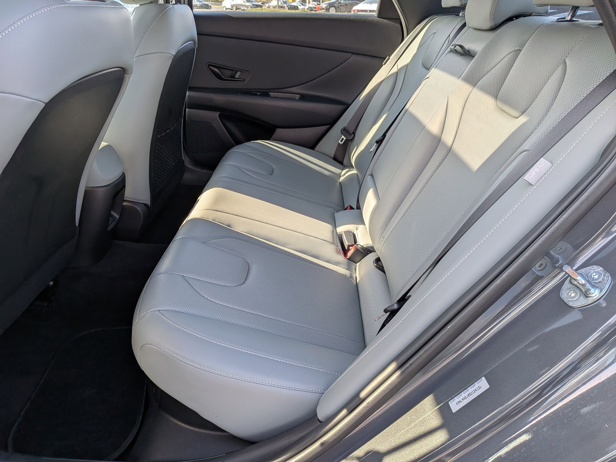 Used 2025 Hyundai Elantra Limited image 31