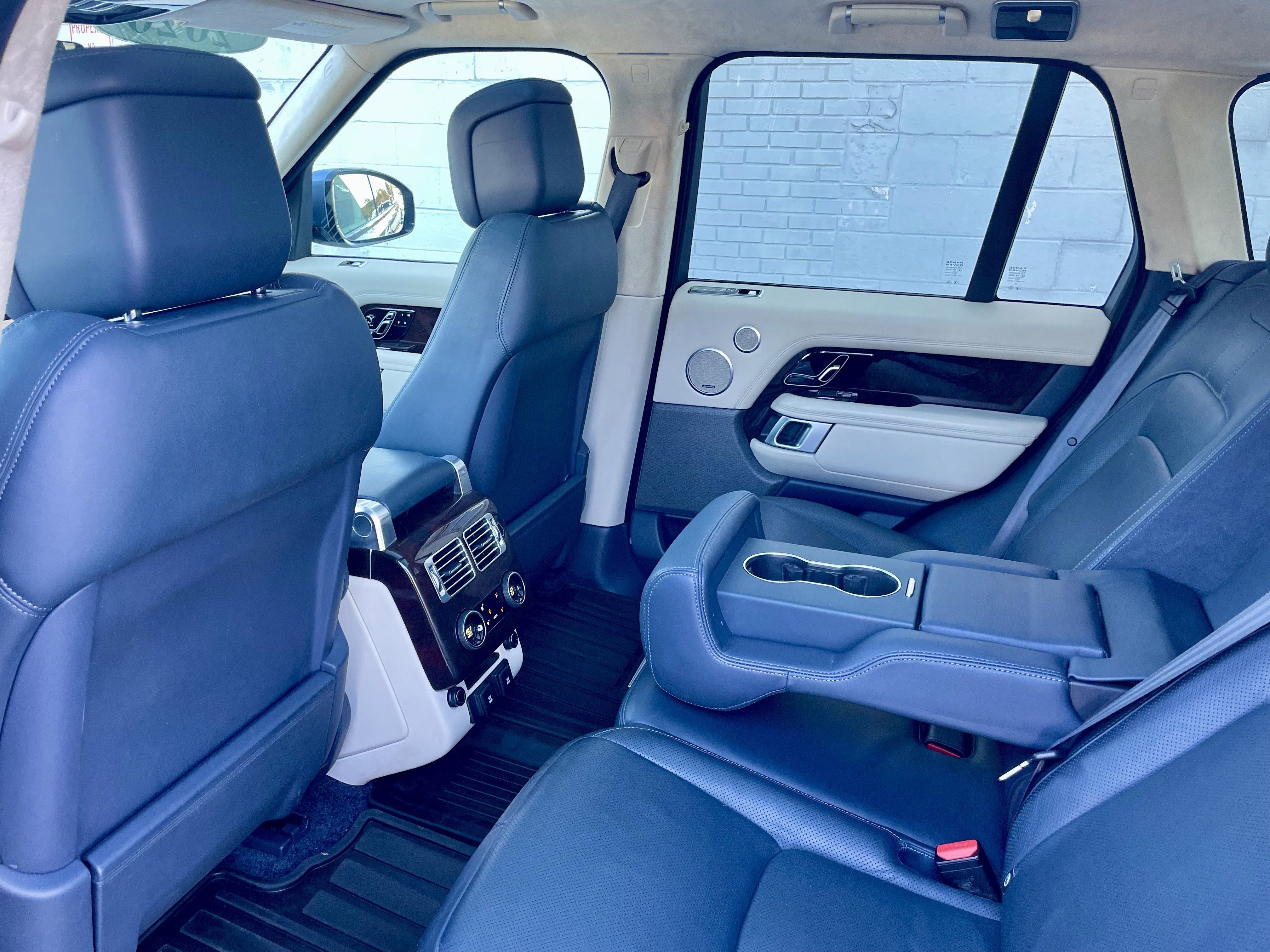 Used 2020 Land Rover Range Rover HSE image 28