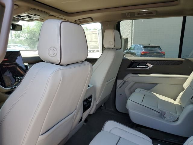 New 2026 GMC Yukon XL Denali w/ Sun & Power Step Package RWD image 10