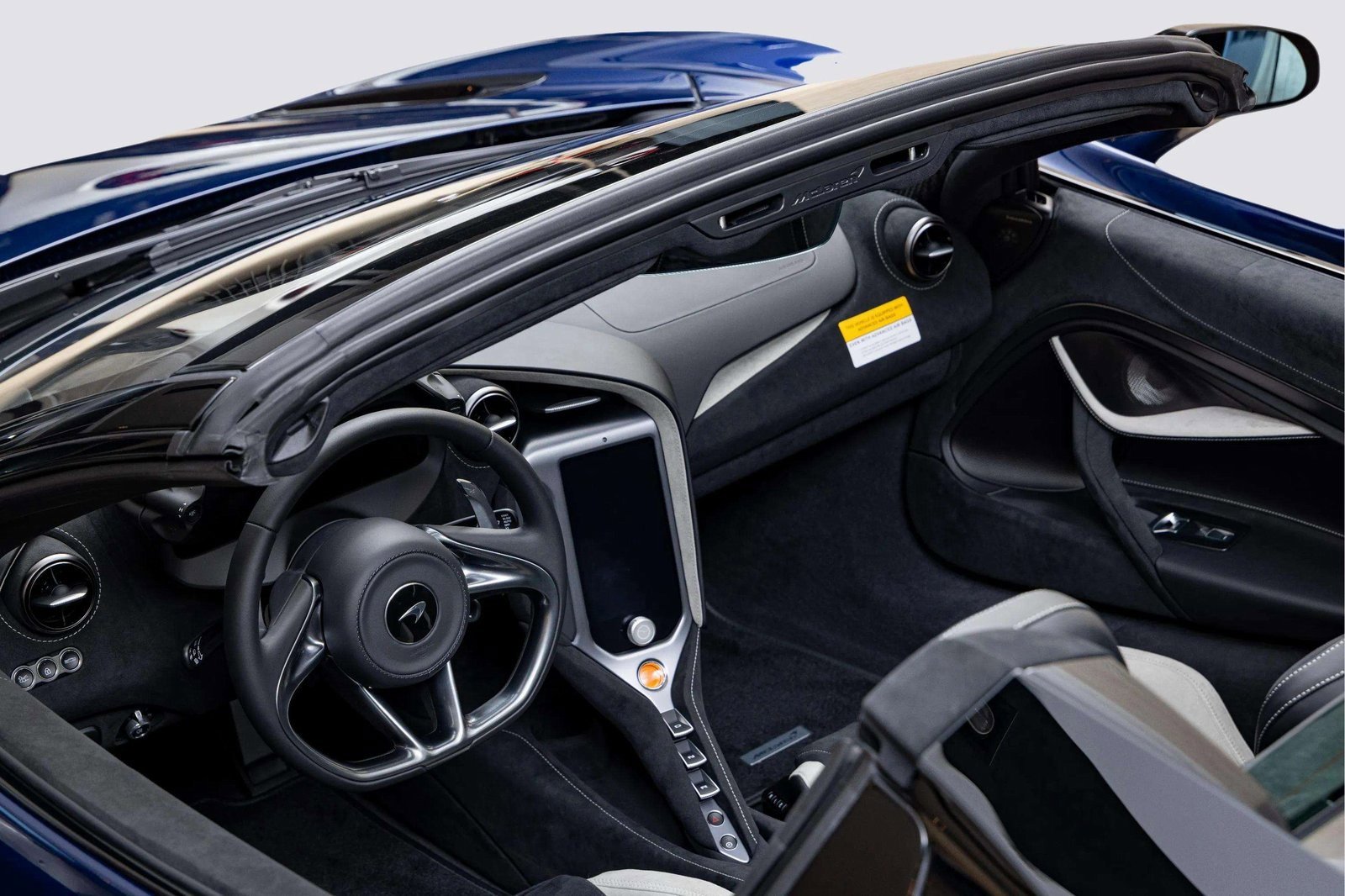 New 2026 McLaren 750S Spider RWD image 40