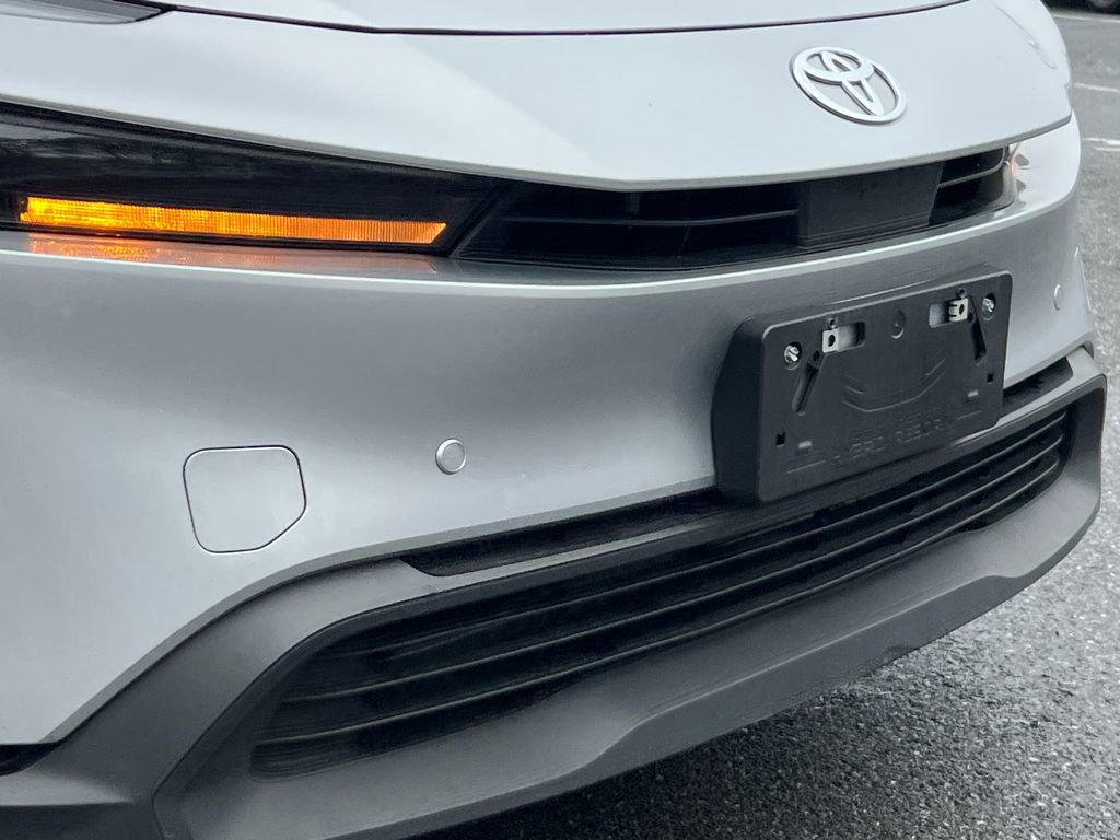 Used 2024 Toyota Prius LE image 7