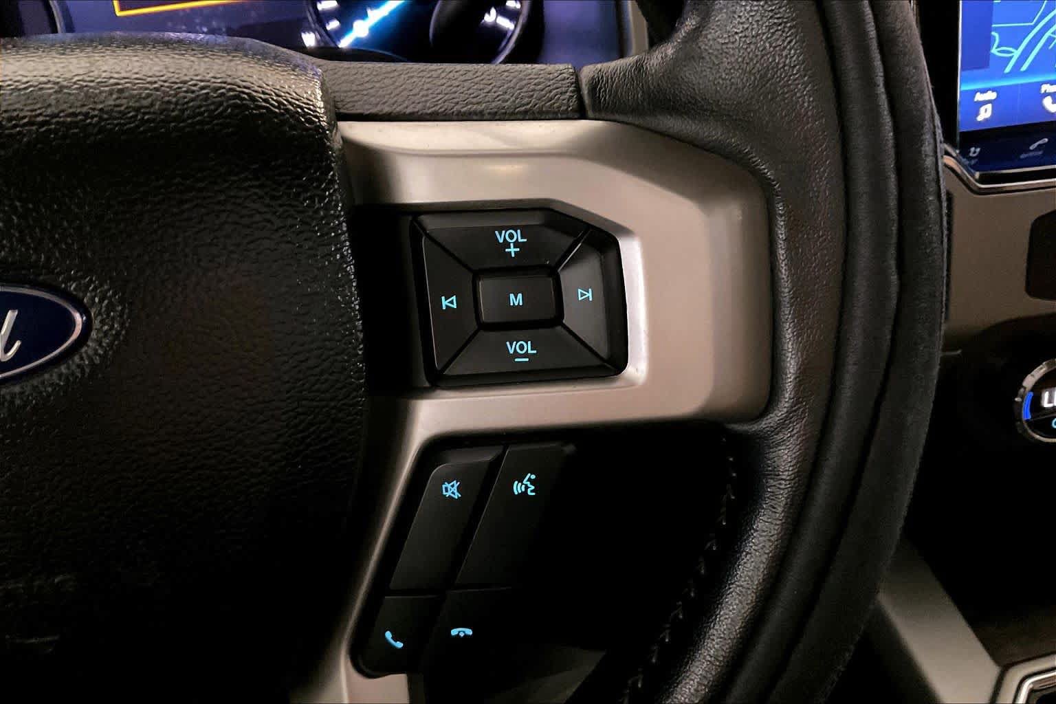 Used 2022 Ford F250 Lariat w/ FX4 Off-Road Package AWD/4WD image 22