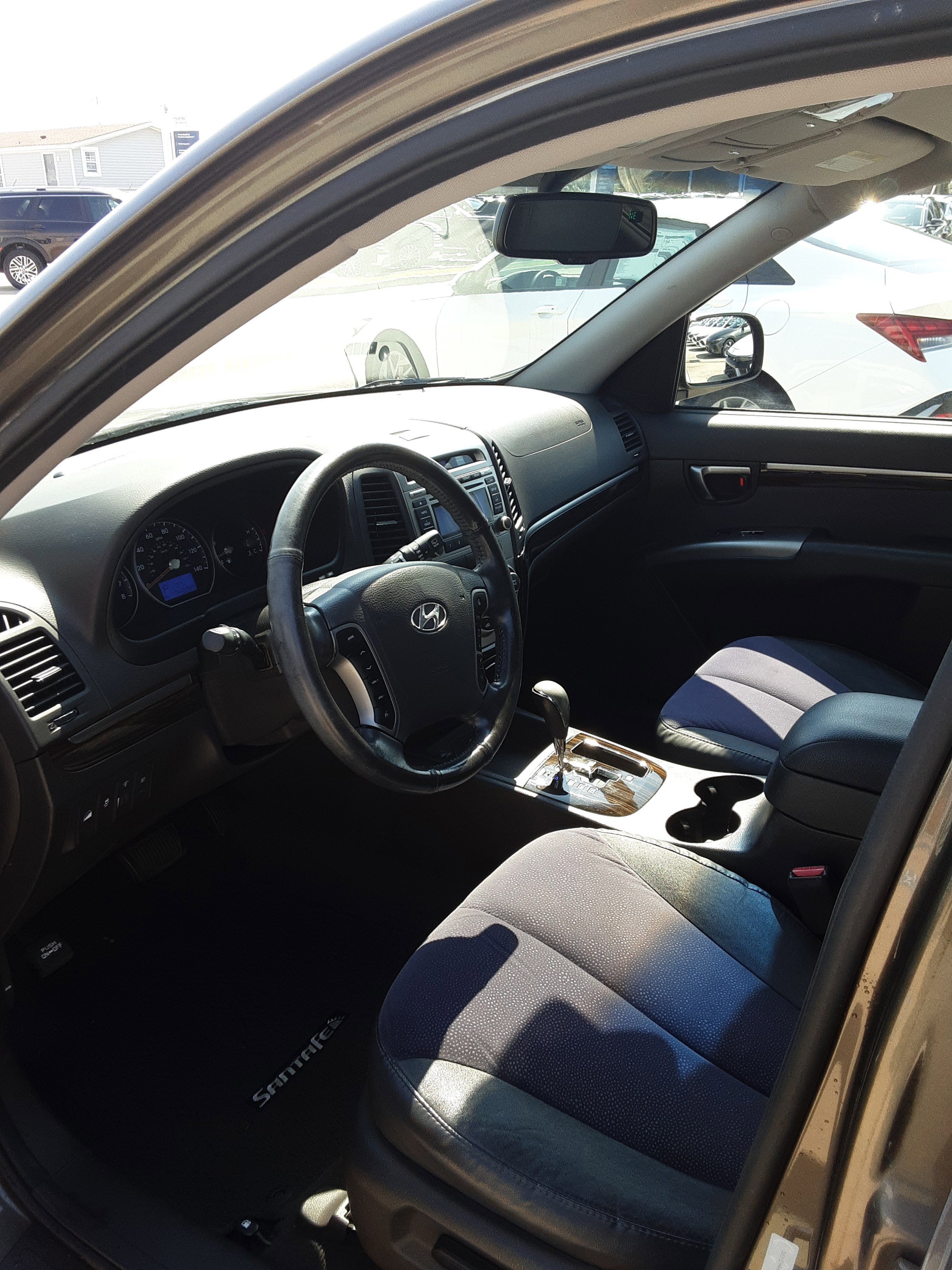 Used 2012 Hyundai Santa Fe SE image 10