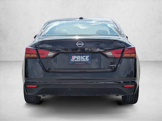 Used 2025 Nissan Altima 2.5 SV AWD/4WD image 6