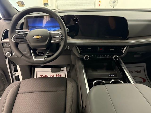 New 2026 Chevrolet Suburban LS RWD image 15