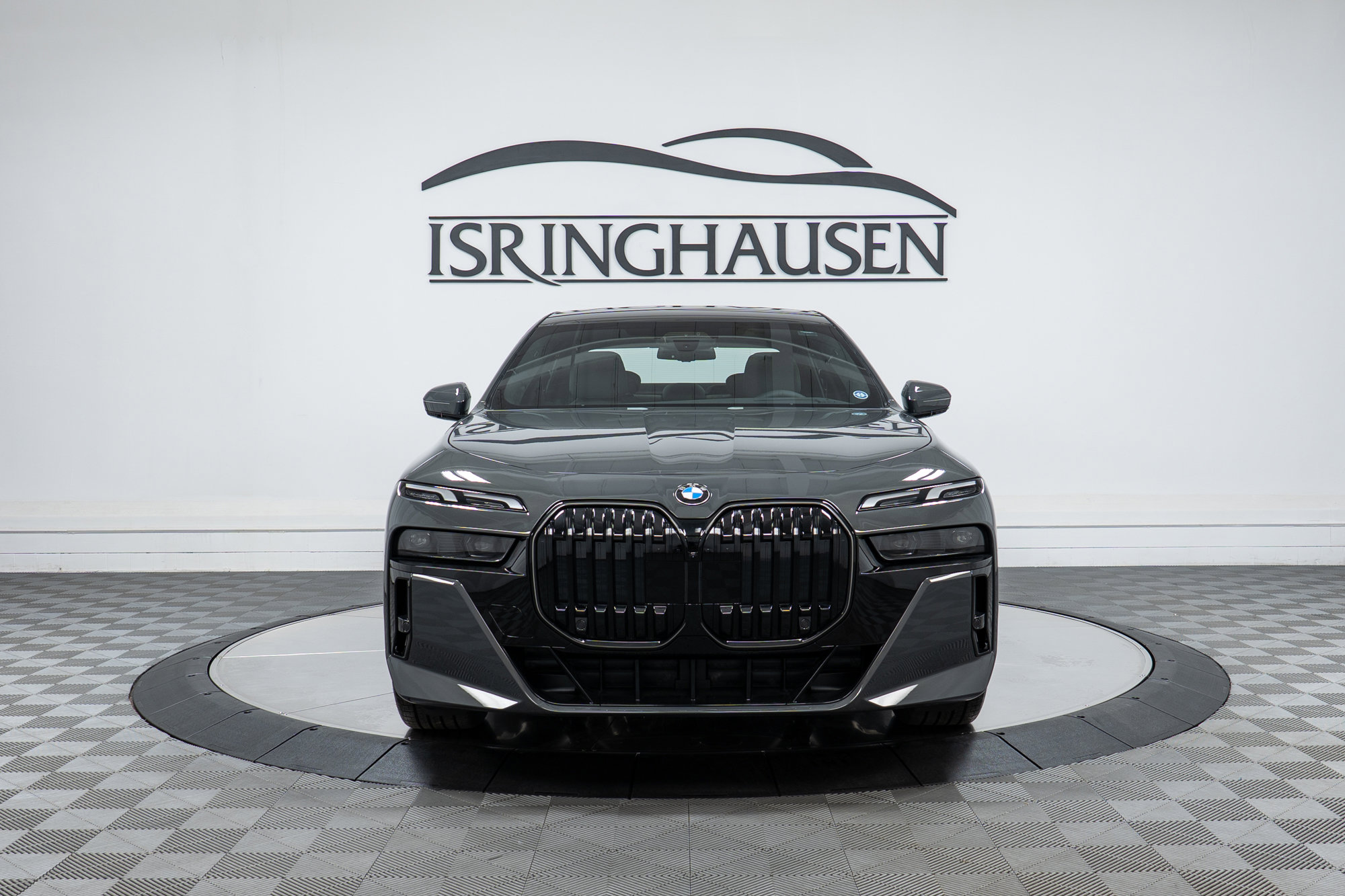 New 2026 BMW 740i xDrive image 2