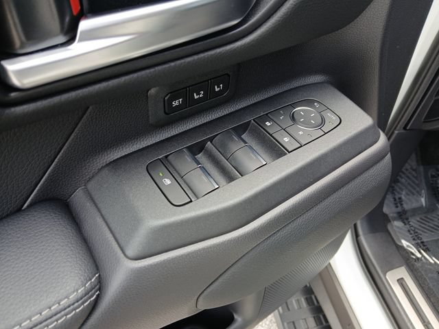 Used 2025 Toyota Land Cruiser w/ Premium Package AWD/4WD image 9