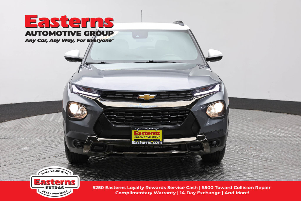 Used 2021 Chevrolet TrailBlazer ACTIV w/ Convenience Package FWD image 3