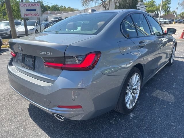Used 2023 BMW 330i 330i w/ Premium Package image 6