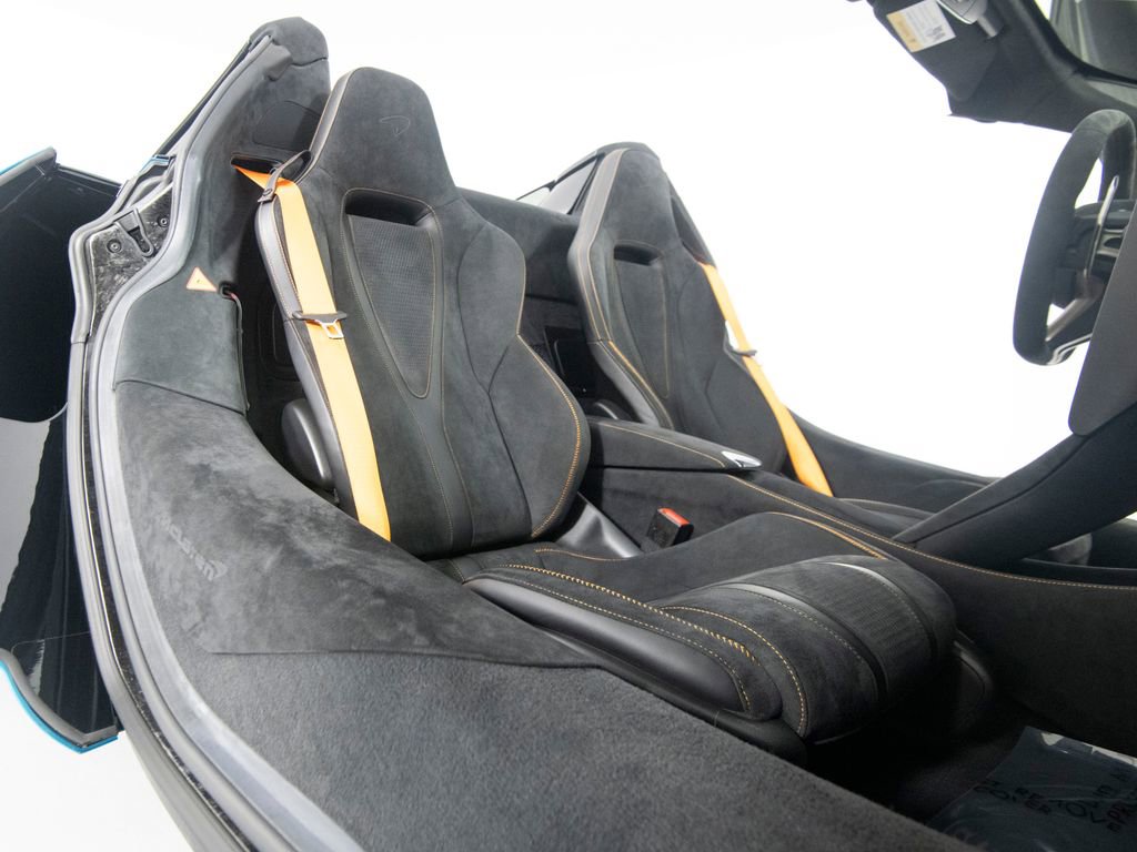 Used 2024 McLaren 750S Spider RWD image 36
