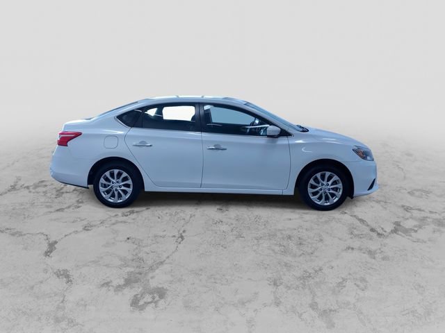 Used 2019 Nissan Sentra SV image 2