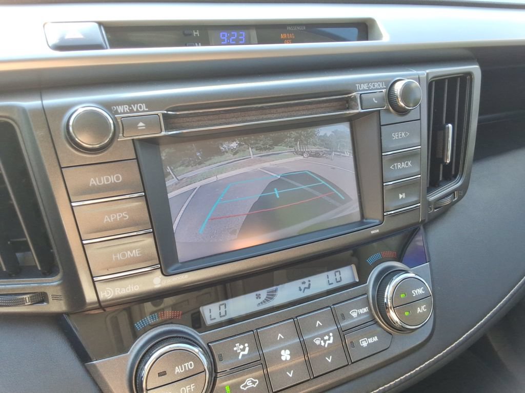 Used 2015 Toyota RAV4 XLE w/ Preferred Accessory Package FWD image 32
