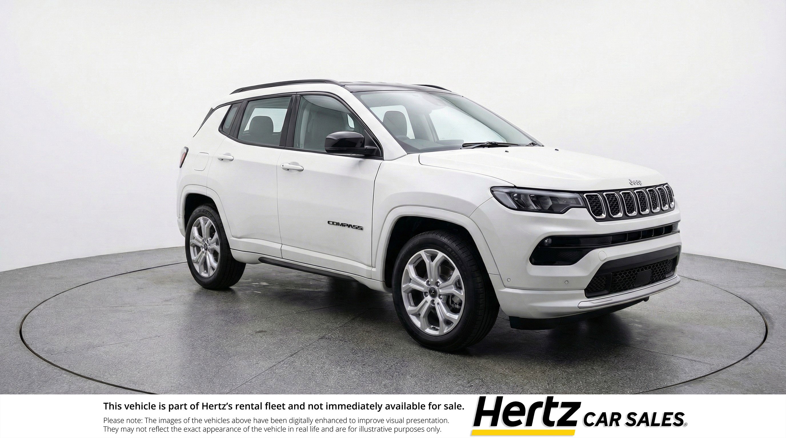 Used 2025 Jeep Compass Latitude image 1