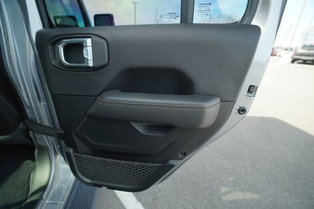 Used 2021 Jeep Wrangler Unlimited Sahara image 23