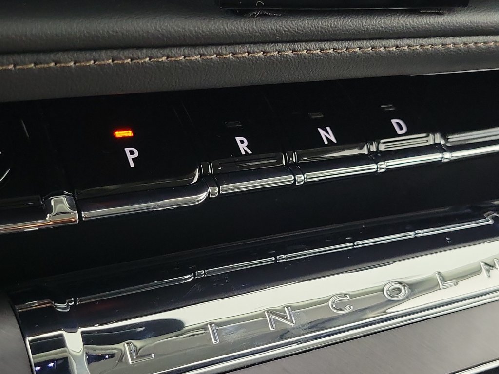 New 2026 Lincoln Aviator 2WD image 30