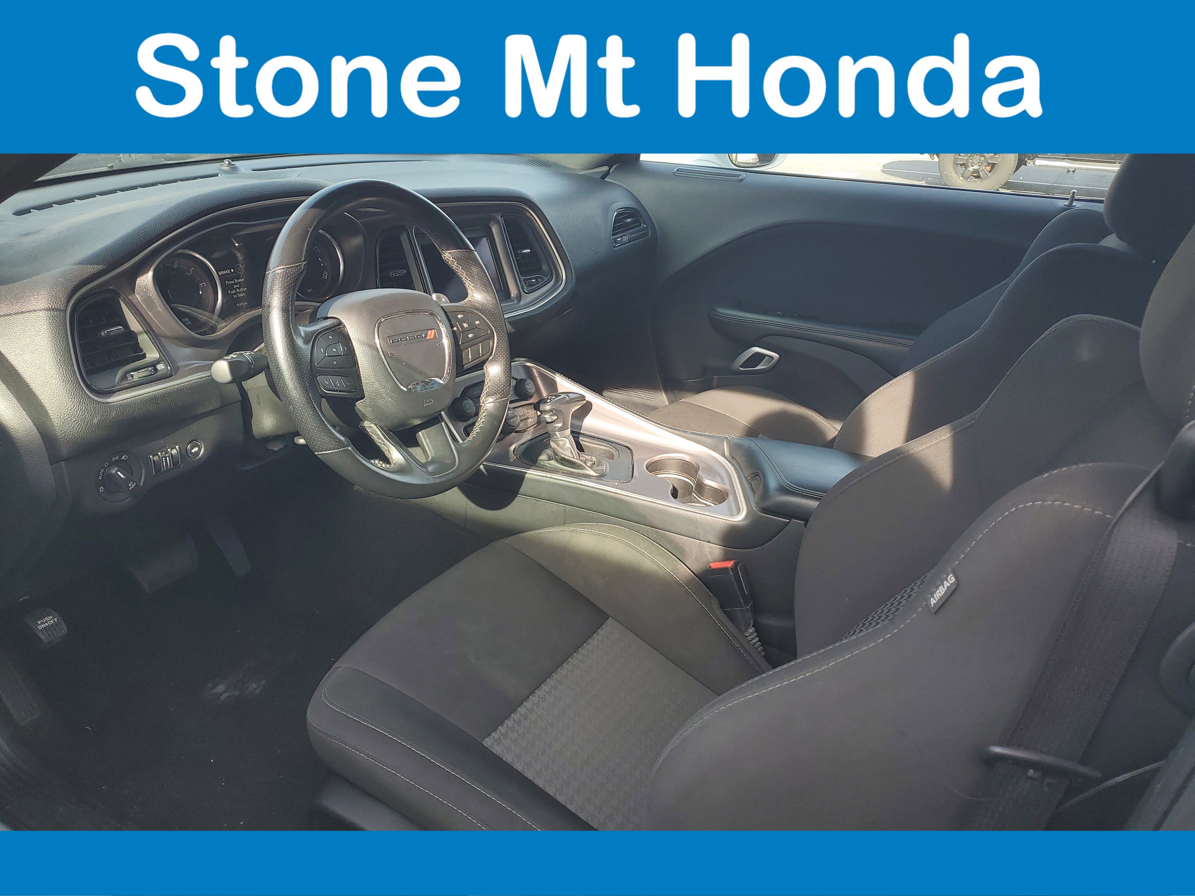 Used 2022 Dodge Challenger GT image 6