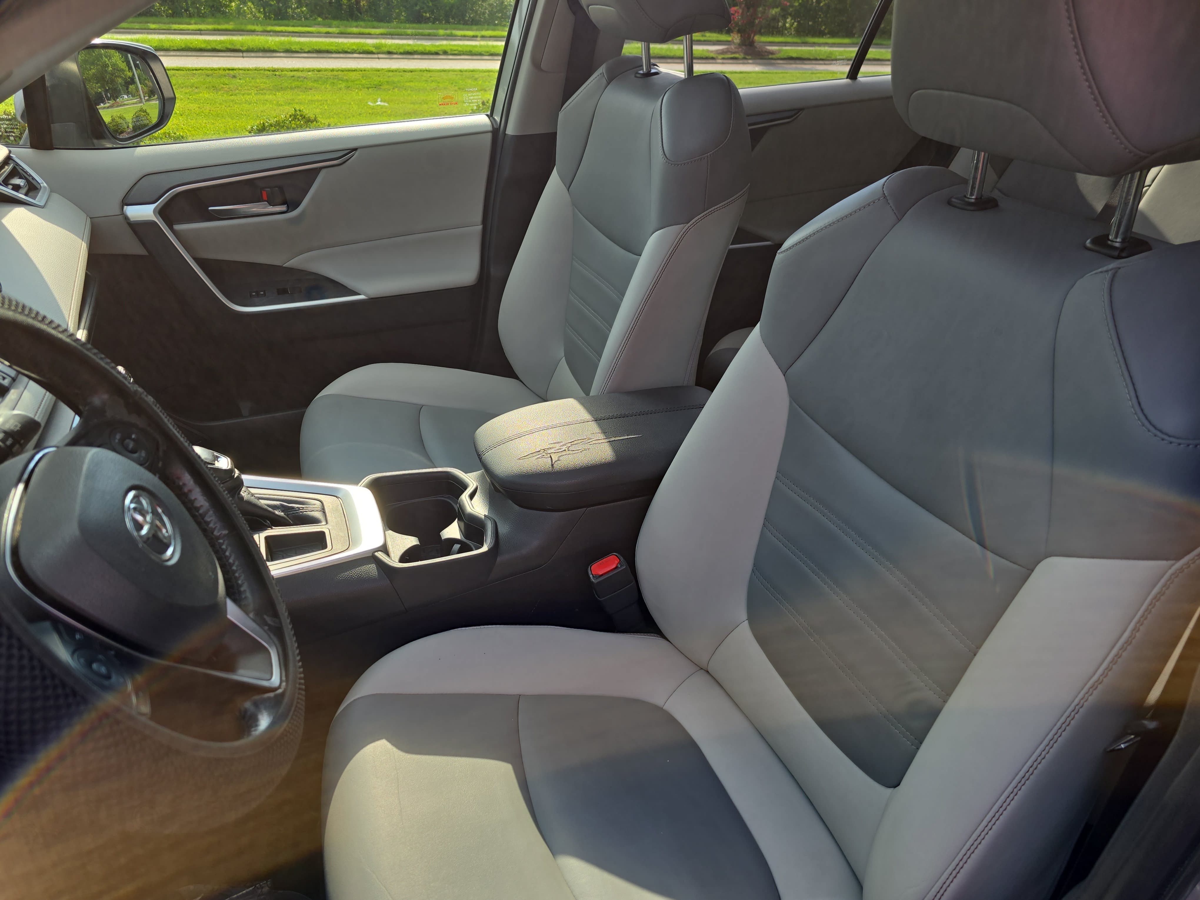 Used 2019 Toyota RAV4 XLE Premium w/ Advanced Technology Package FWD image 15