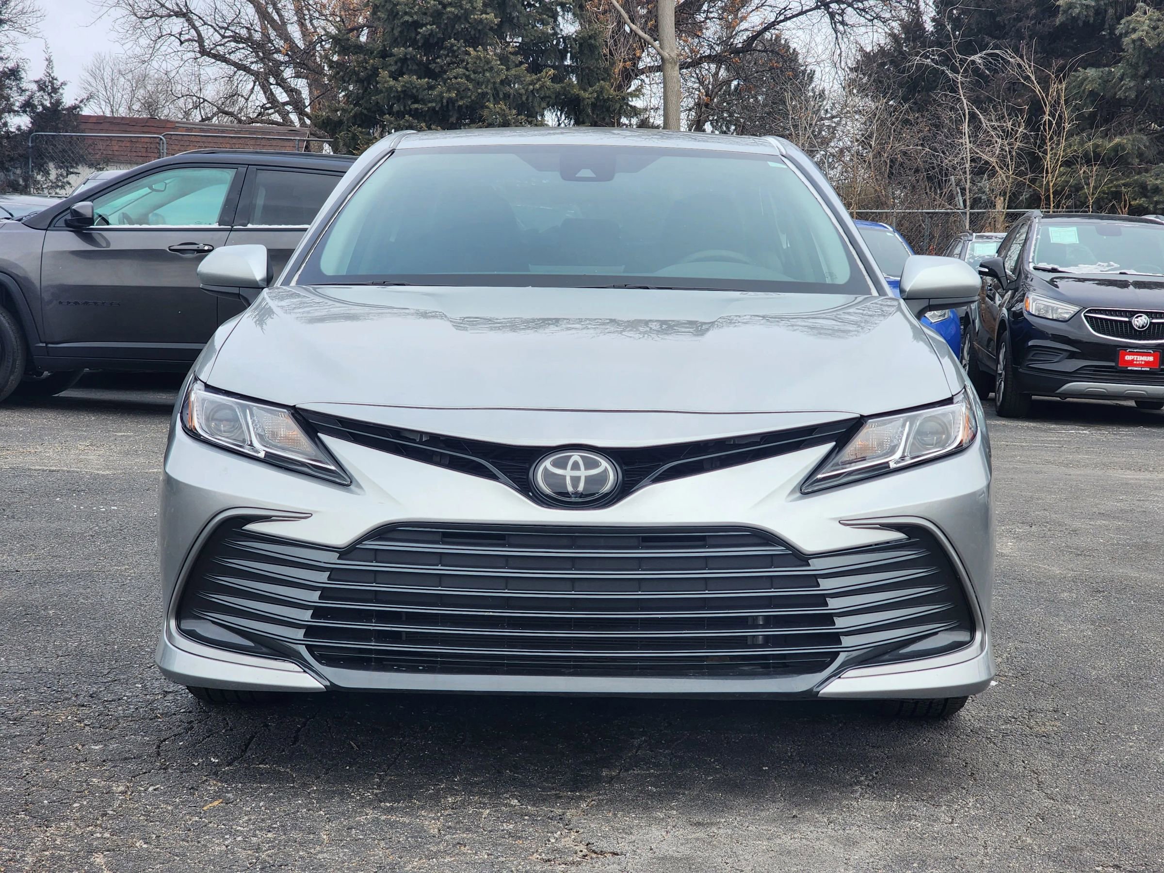 Used 2023 Toyota Camry LE image 2