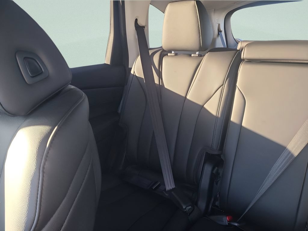 New 2026 Acura MDX SH-AWD image 12