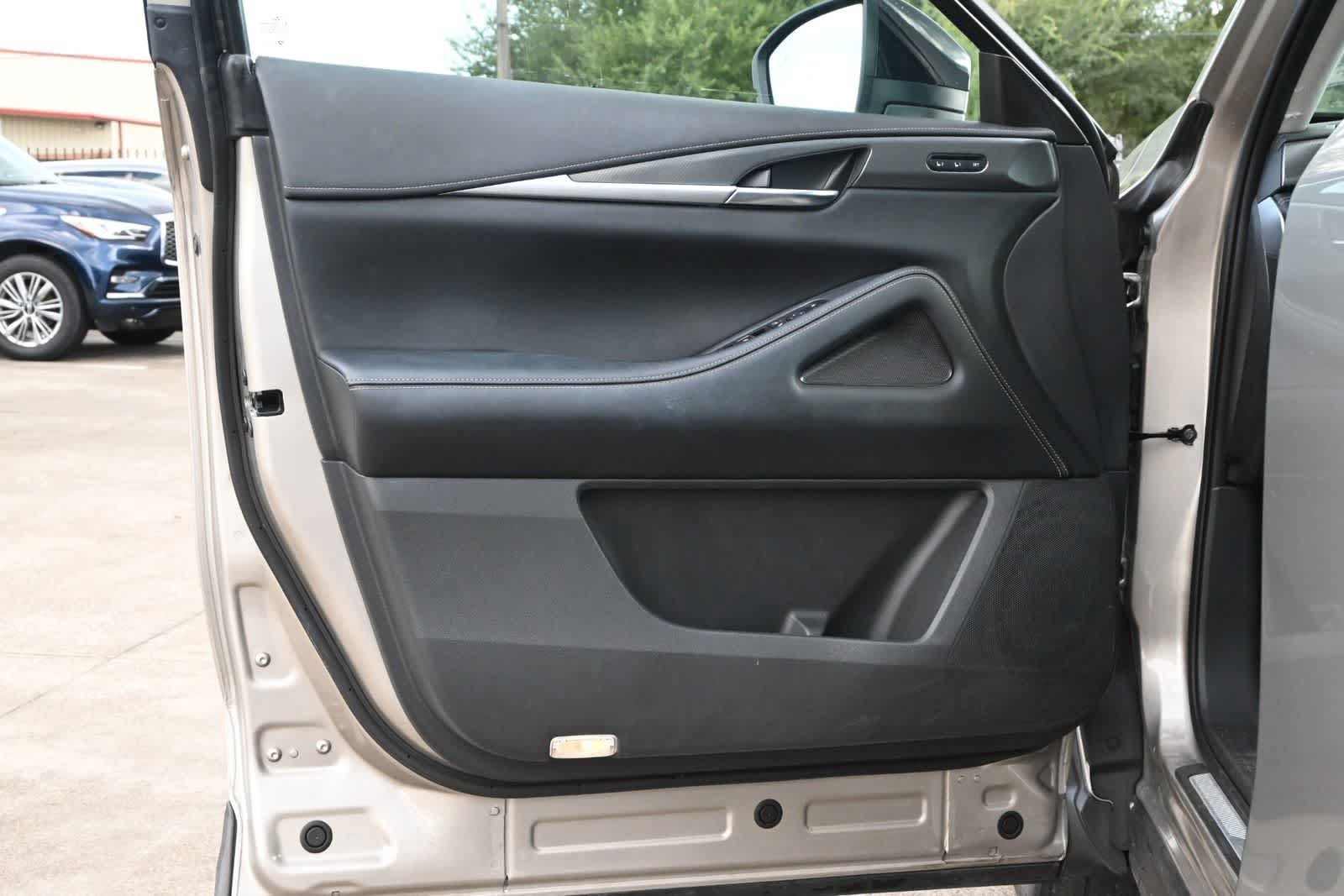Certified 2023 INFINITI QX60 Luxe w/ Cargo Package FWD image 17