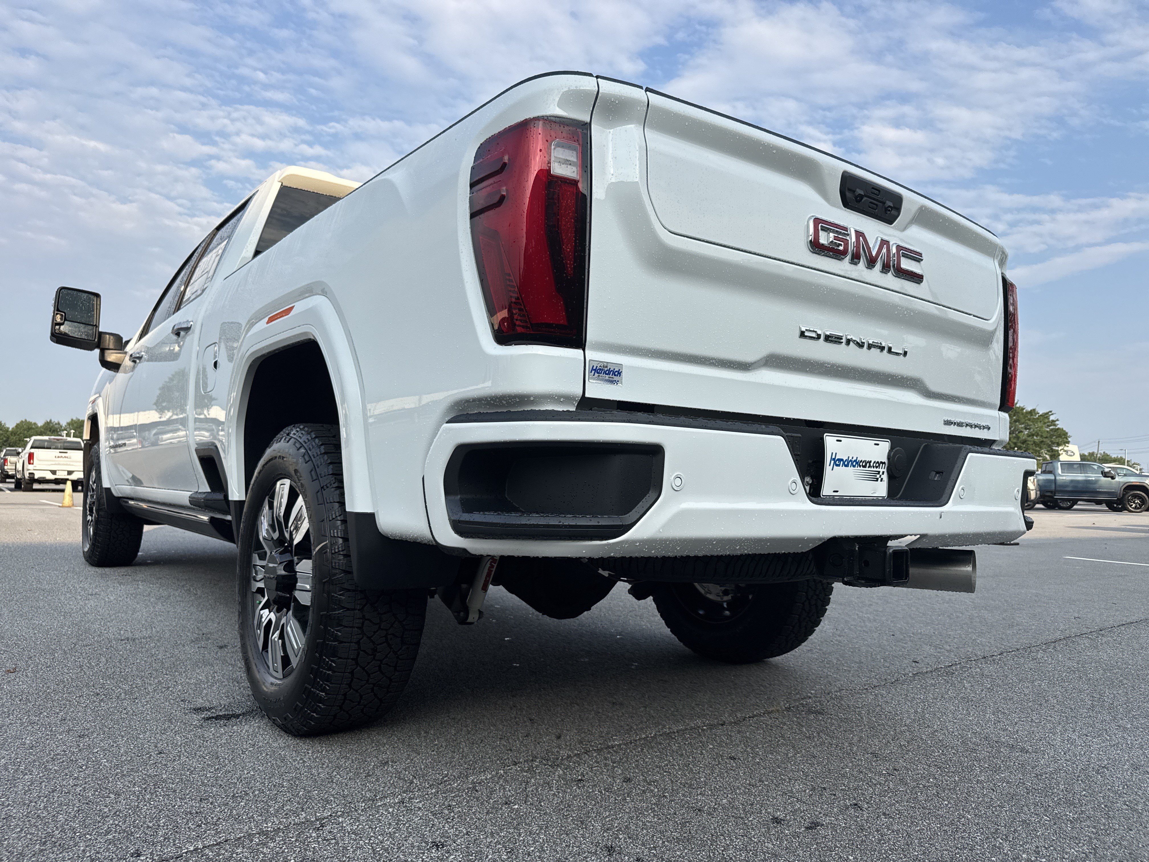 New 2026 GMC Sierra 2500 Denali w/ Denali Reserve Package AWD/4WD image 8