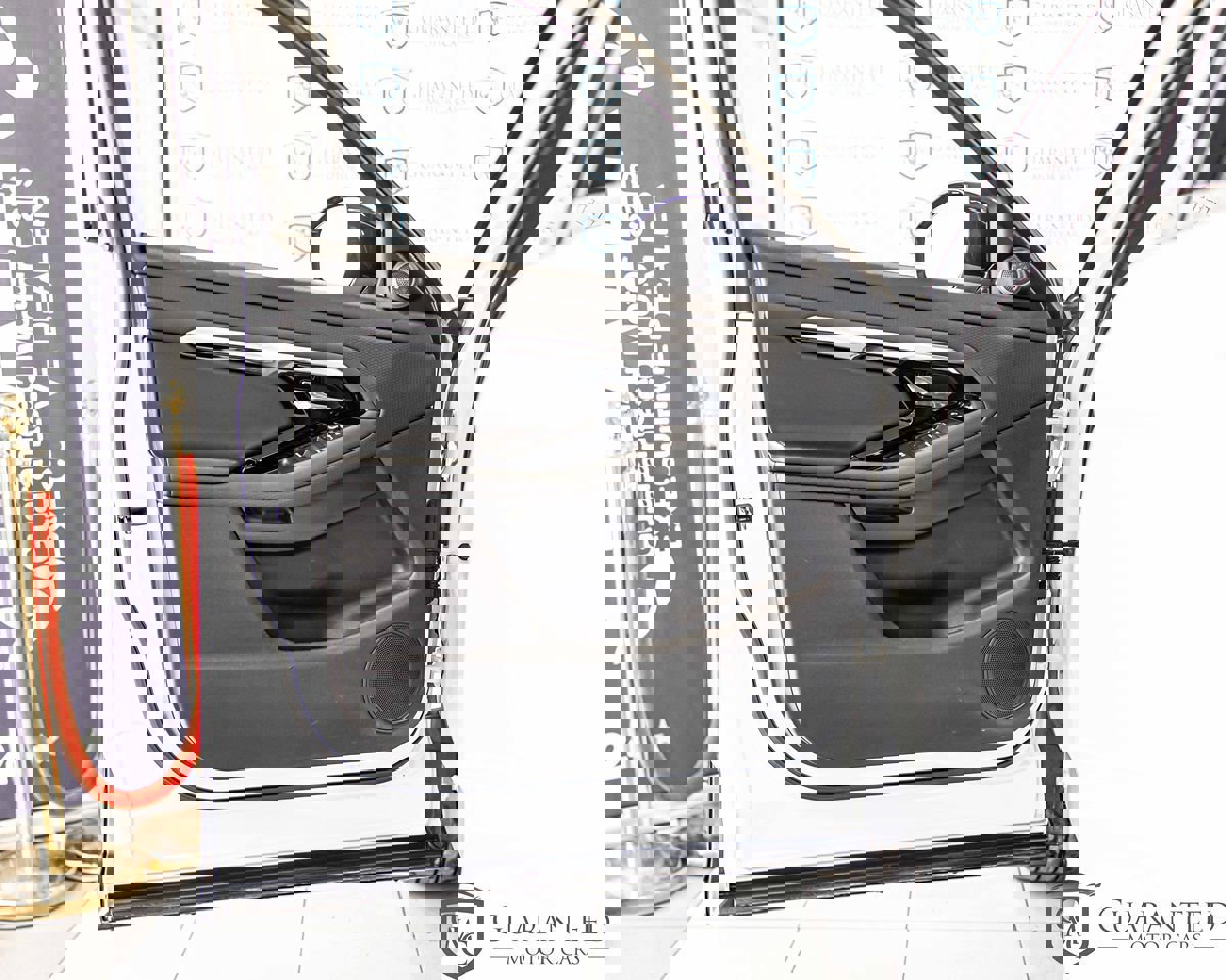 Used 2020 Land Rover Range Rover Evoque R-Dynamic S image 29