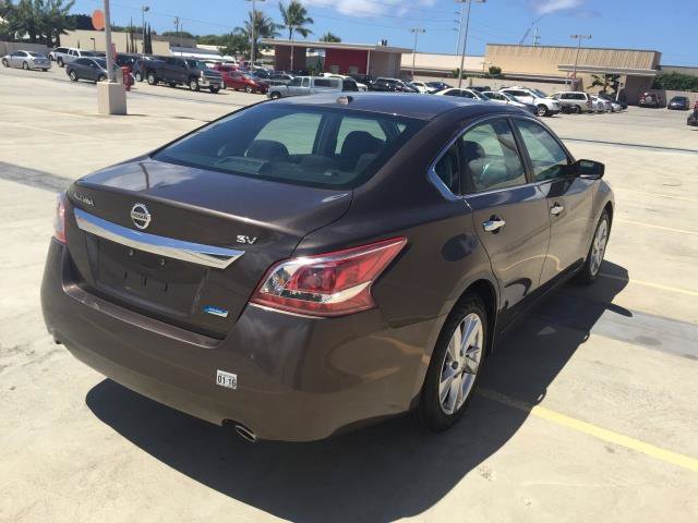 Used 2013 Nissan Altima 2.5 SV FWD image 11