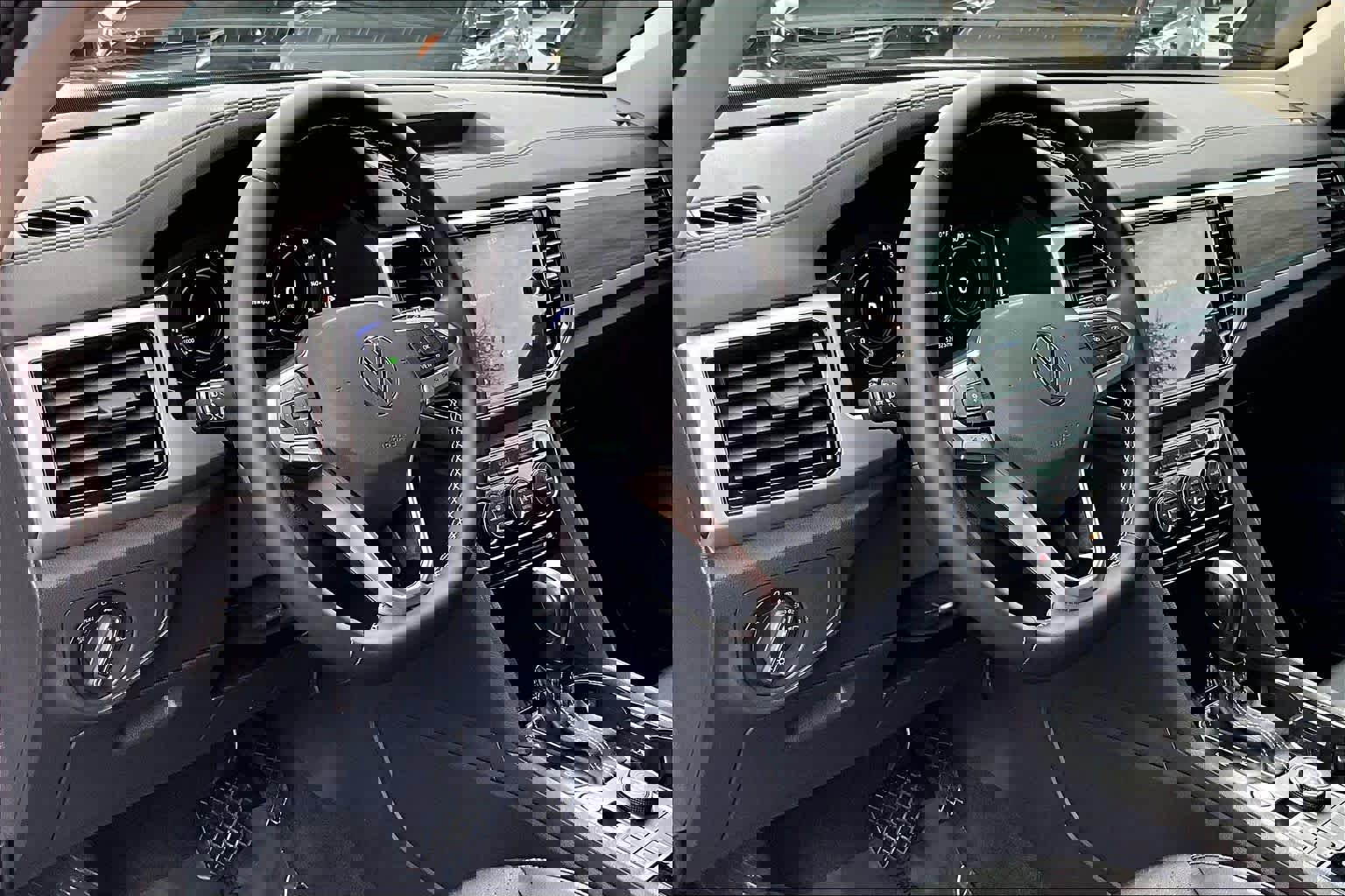 Used 2022 Volkswagen Atlas SEL image 18