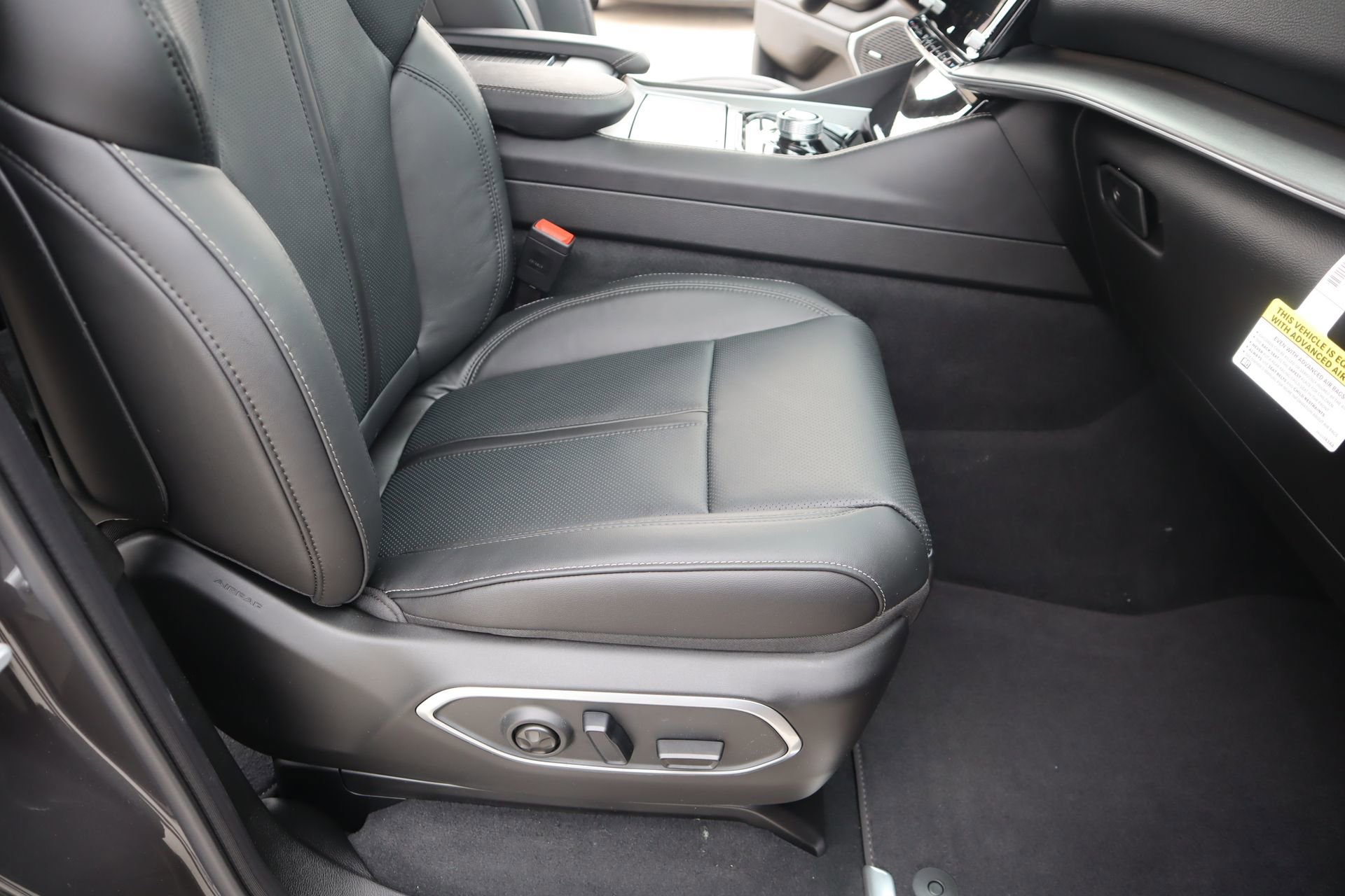 New 2026 Jeep Grand Wagoneer 4WD image 15