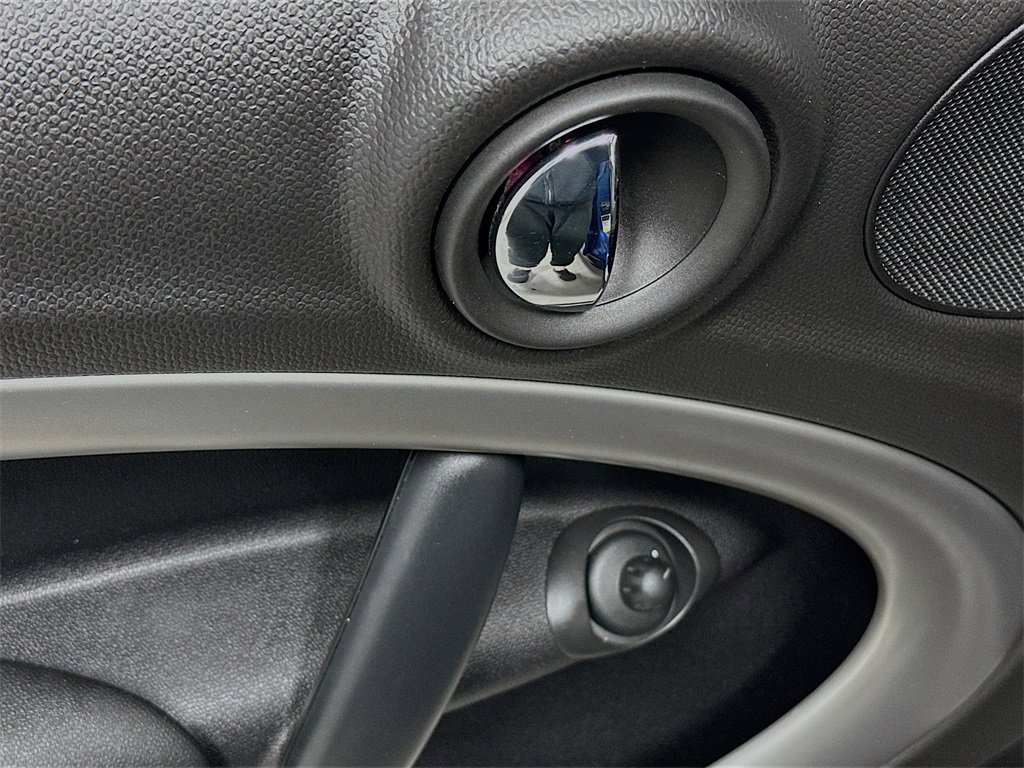 Used 2012 MINI Cooper Countryman image 16