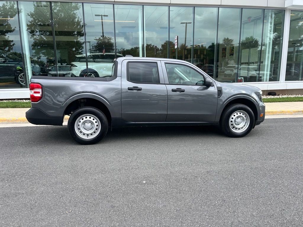 Used 2025 Ford Maverick XL w/ Equipment Group 102A AWD/4WD image 9