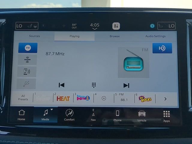 New 2027 Chrysler Pacifica Limited FWD image 22