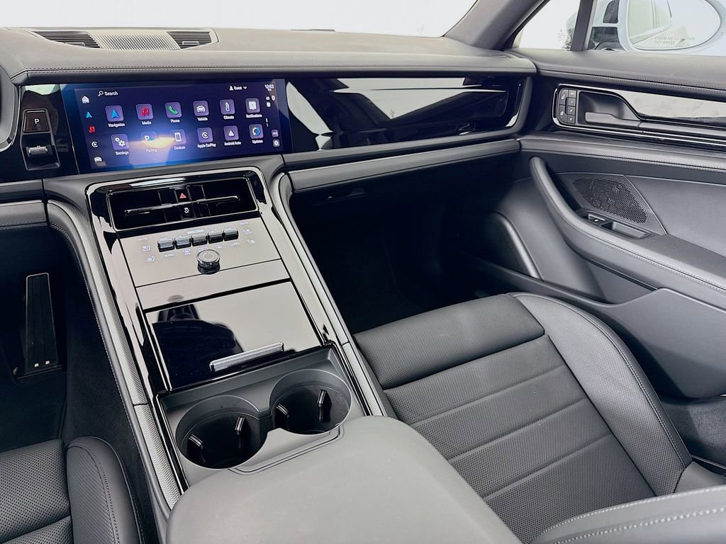 Certified 2025 Porsche Panamera 4 AWD/4WD image 26