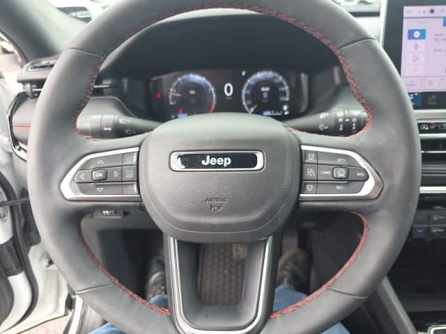 Used 2025 Jeep Compass Trailhawk w/ Trailhawk Elite Group AWD/4WD image 26