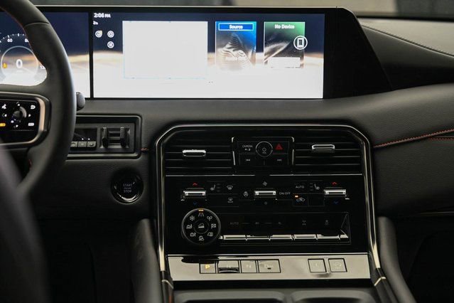 New 2026 Nissan Armada PRO-4X w/ Captain's Chari Seat Package image 27