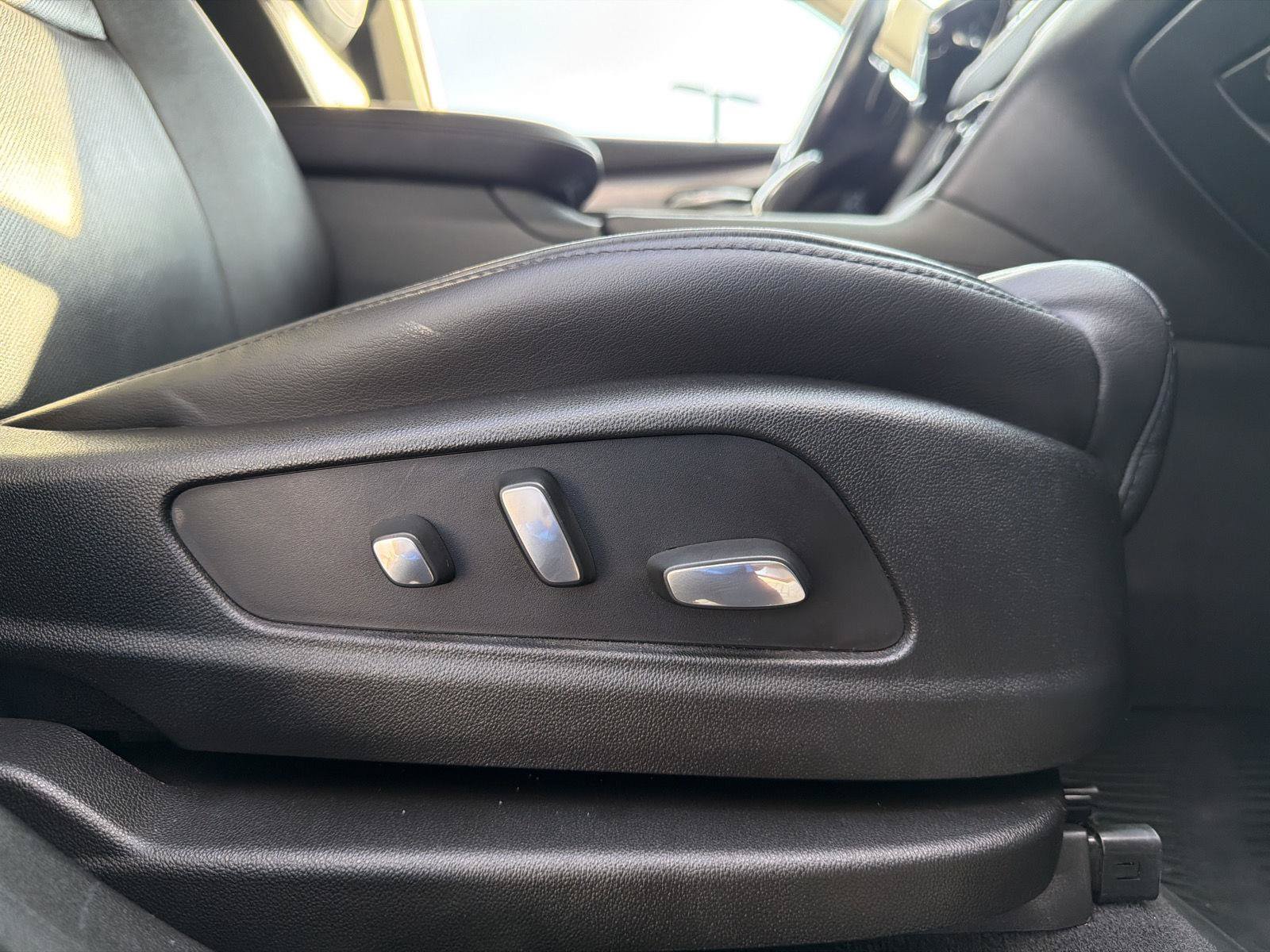 Used 2019 Cadillac XT5 Premium Luxury AWD/4WD image 39