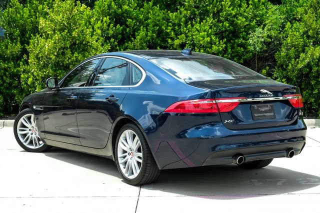 Used 2016 Jaguar XF Prestige RWD image 11