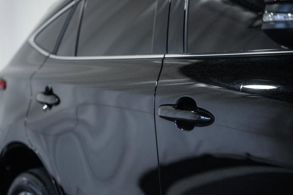 Used 2021 Toyota Venza XLE w/ Softex Package image 17