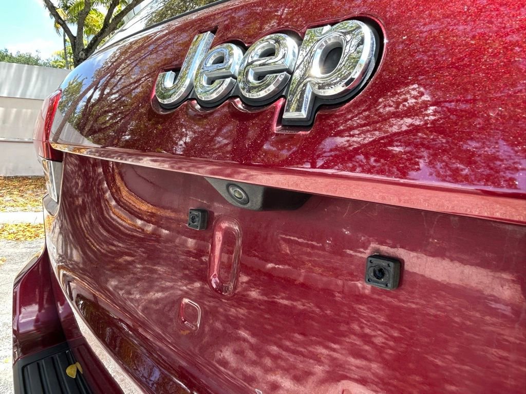 Used 2021 Jeep Grand Cherokee Laredo X RWD image 38