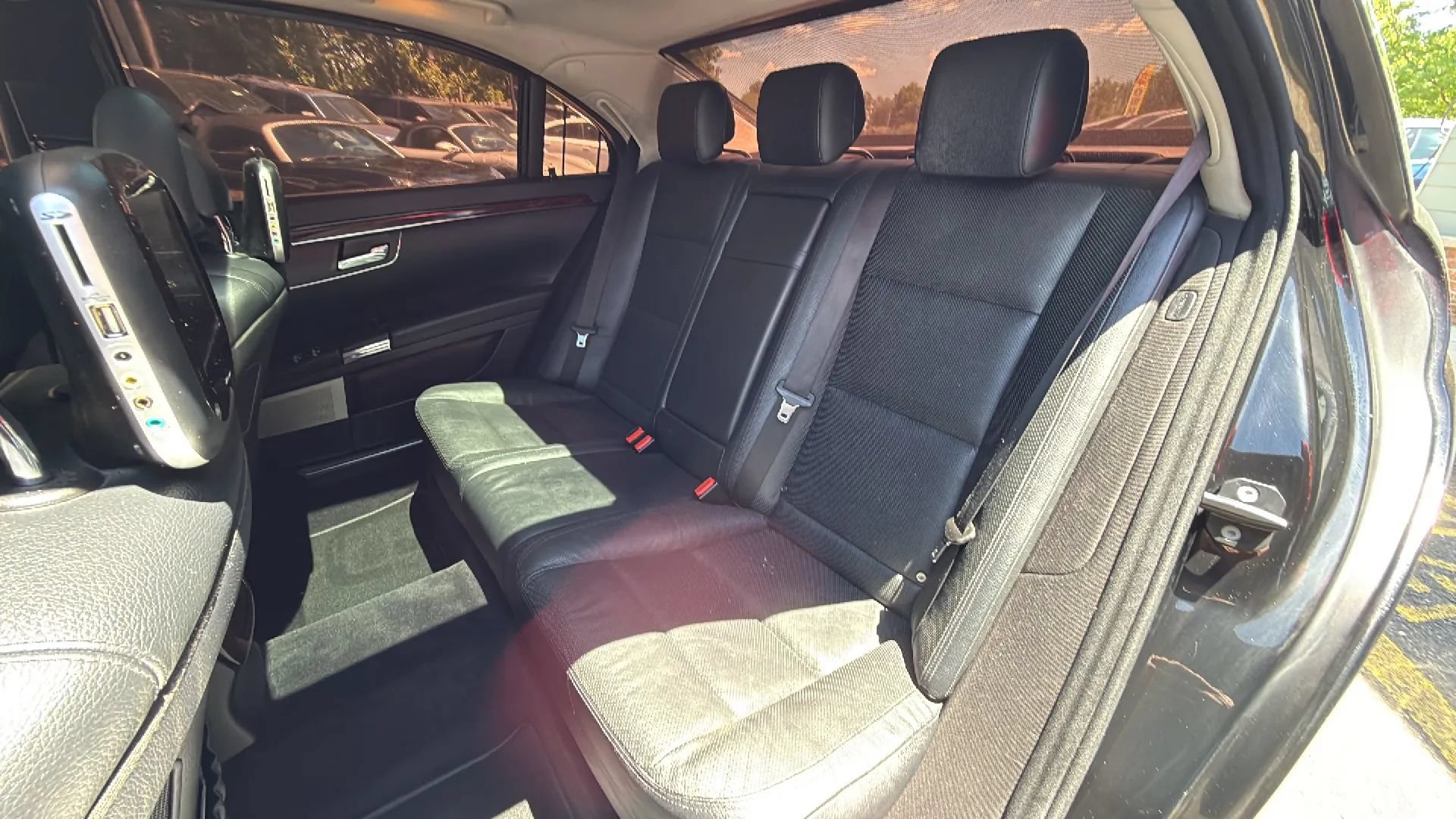 Used 2011 Mercedes-Benz S 550 4MATIC image 20