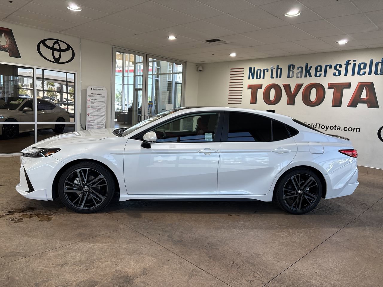 Used 2025 Toyota Camry XSE w/ Premium Package FWD image 7