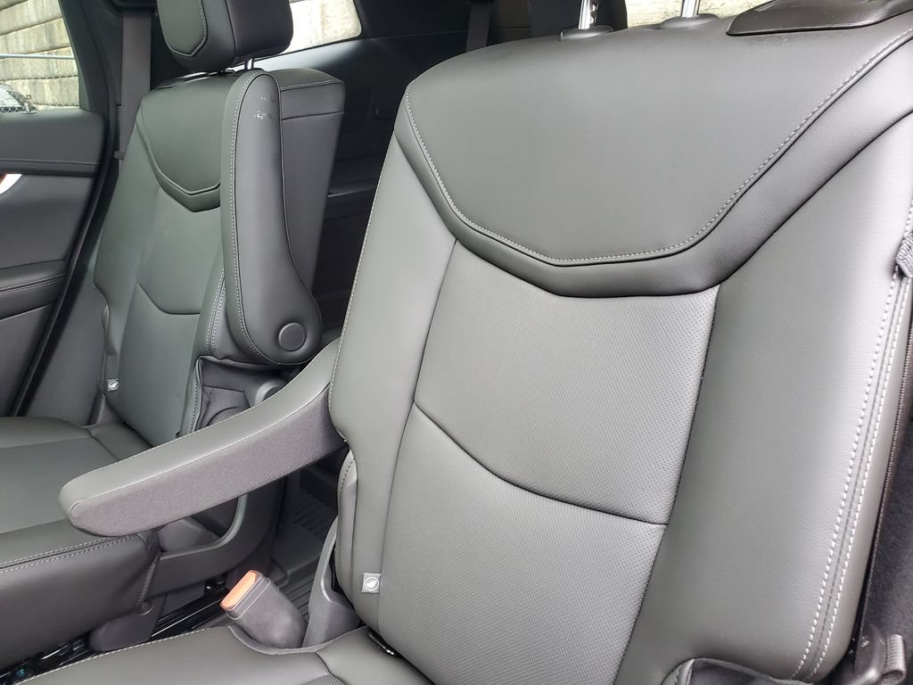 Certified 2023 Cadillac XT6 Premium Luxury w/ Technology Package AWD/4WD image 36